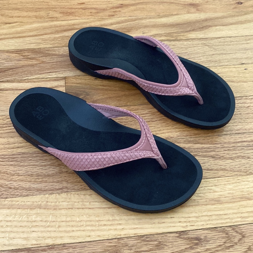 Abel Sandal, size 6.5